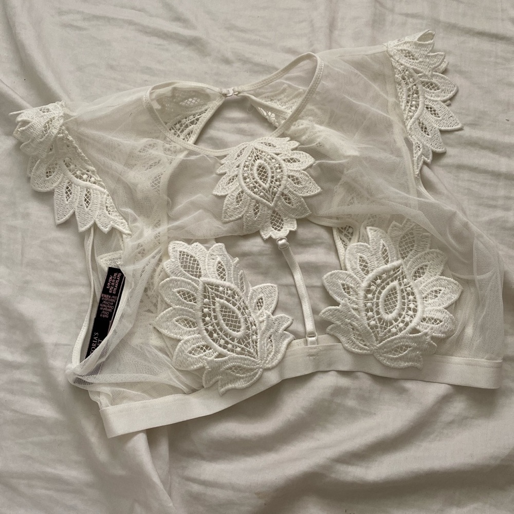 Victoria’s Secret top